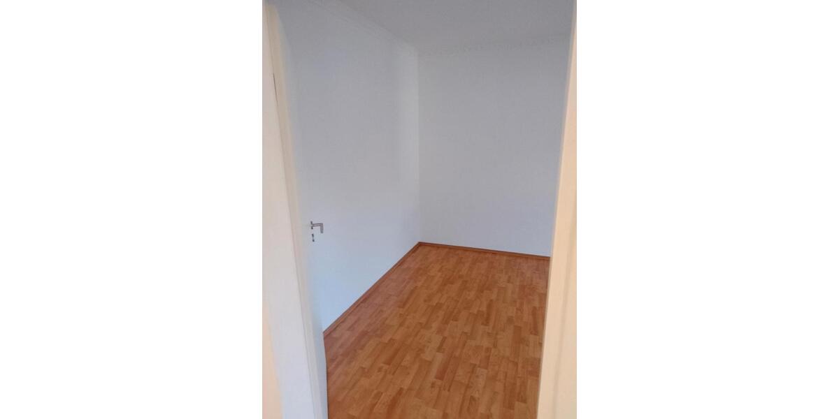 Hochparterre Schiffdorf - 3 Zimmer, 83 m&sup2;, 690&euro; | Angebot:25398177