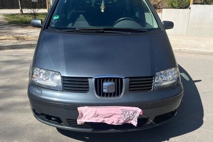Seat Alhambra 193.000 km 4.800 &euro; München 81249