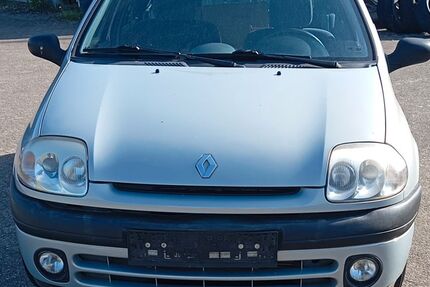Renault Clio 74.845 km 1.800 &euro; Flensburg 24939