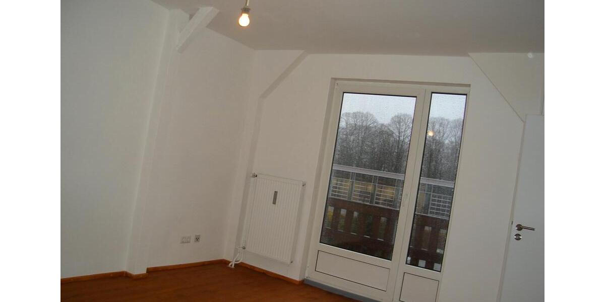 Etagenwohnung Preetz - 3 Zimmer, 96 m&sup2;, 938&euro; | Angebot:26324230