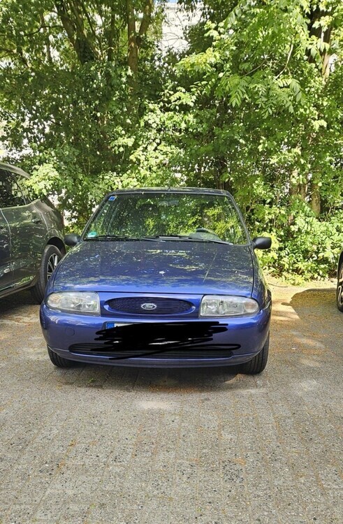 Ford Fiesta 93.000 km 2.000 € Bremen 28195