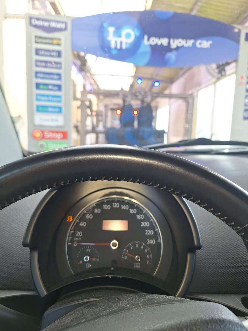 VW New Beetle 175.000 km 4.600 € Bad Oeynhausen 32549