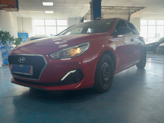 Hyundai i30 70.470 km 13.950 &euro; Mönchengladbach 41061
