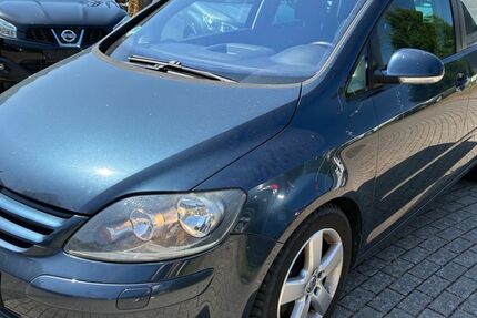 VW Golf 194.000 km 3.490 &euro; Lennestadt (Meggen)…. 57368