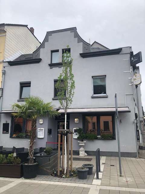 Haus zum Kaufen in Neuwied 635.000 € 350 m²