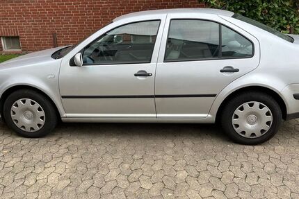 VW Bora 108.000 km 2.250 € Peine 31228