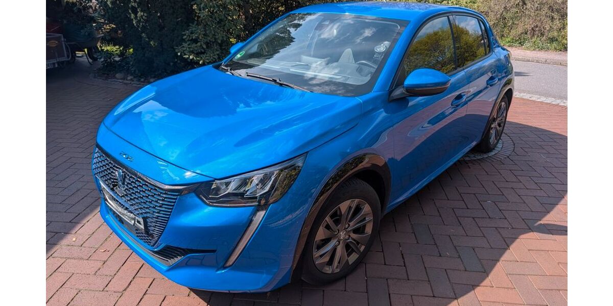 Peugeot 208 70.067 km 14.400 &euro; Westoverledingen 26810