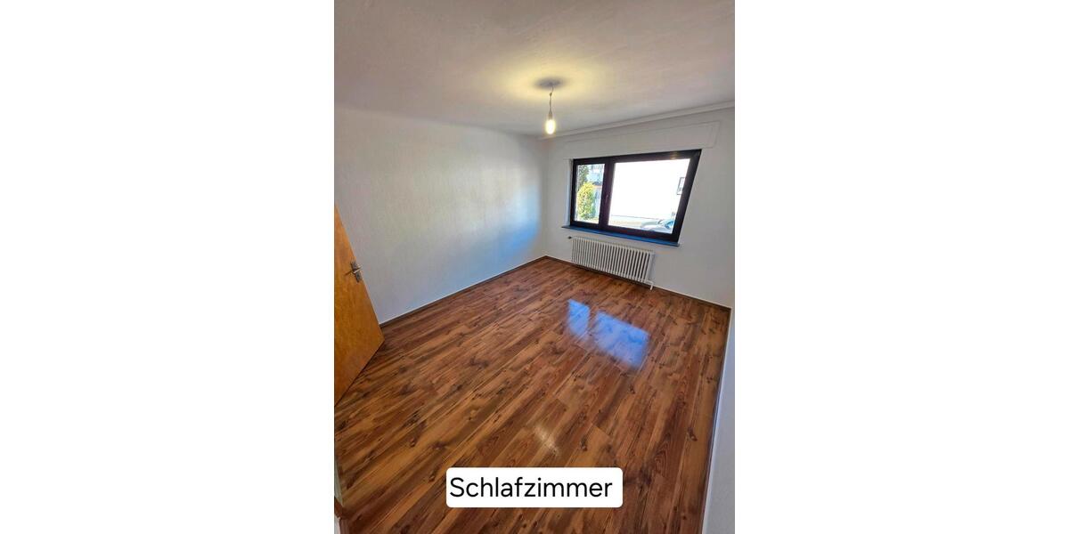 Erdgeschoßwohnung Schiffweiler - 3 Zimmer, 75 m&sup2;, 750&euro; | Angebot:26148705