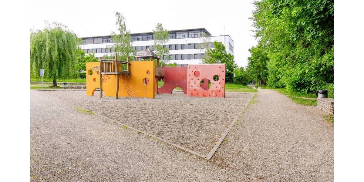 Reihenmittelhaus Ingolstadt Nordost - 5 Zimmer, 141 m&sup2;, 550.000&euro; | Angebot:26852835