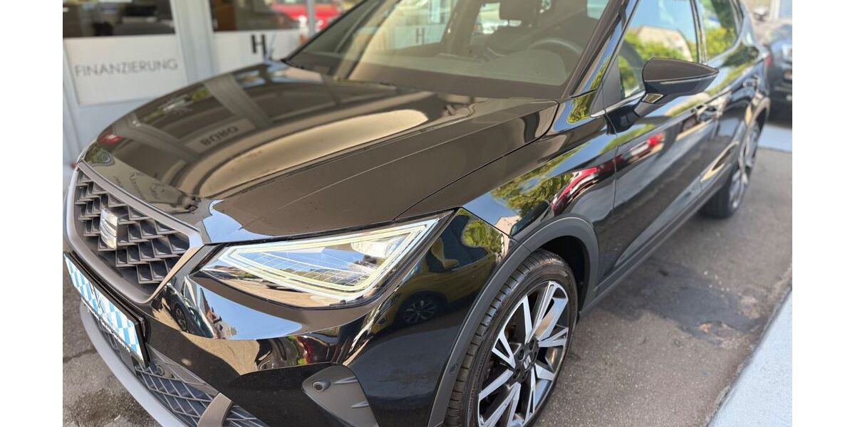 Seat Arona 25.191 km 22.099 &euro; München 81549