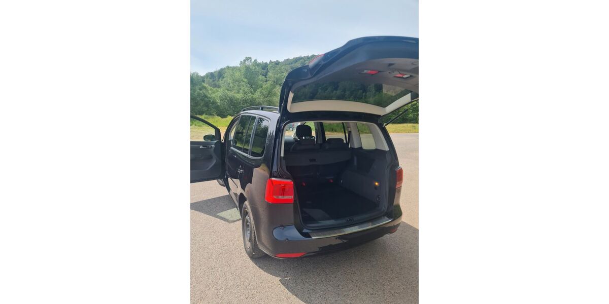 VW Touran 208.900 km 5.800 &euro; Nohfelden 66625