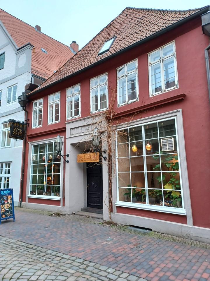 2-Zimmer-Wohnung möbliert in Lüneburger Altstadt zimmer