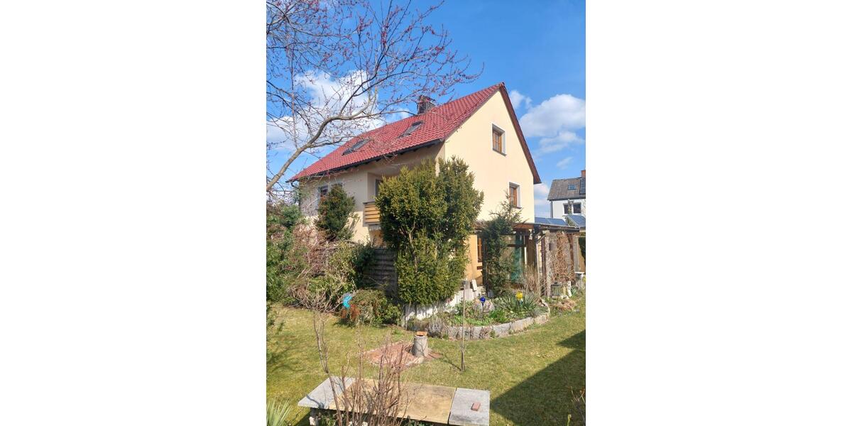 Einfamilienhaus Roth - 7 Zimmer, 180 m&sup2;, 599.000&euro; | Angebot:26301182