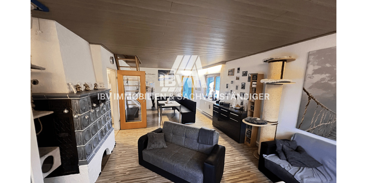 Gemütliche 3-Zimmer-Wohnung mit Garage und Ausbaustudio 3 zimmer