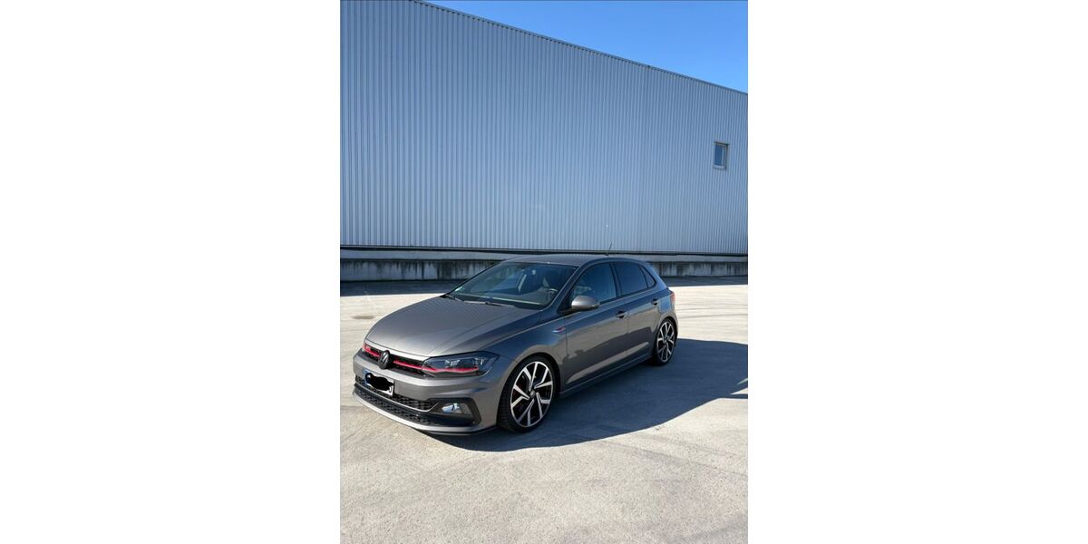 VW Polo 81.300 km 17.299 &euro; Emden 26725