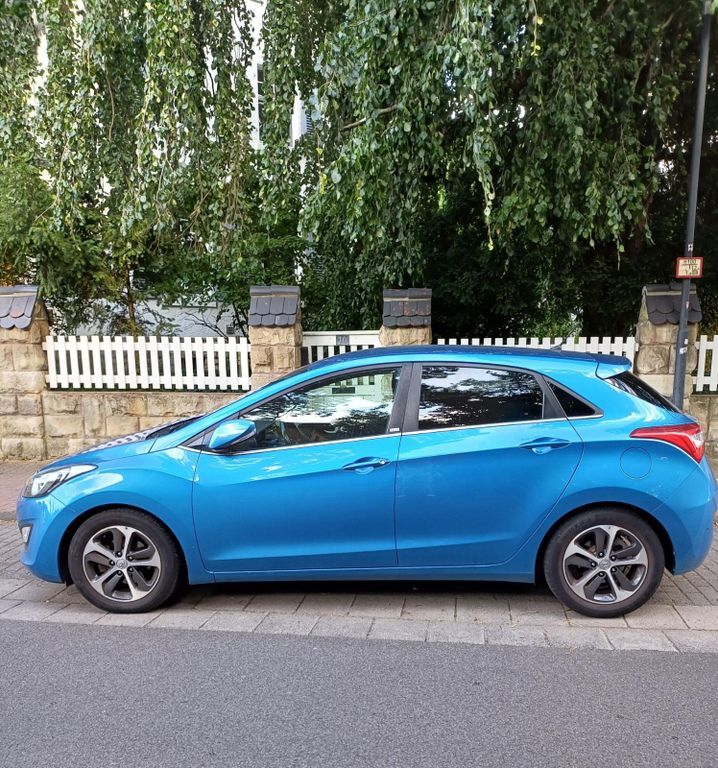i30
