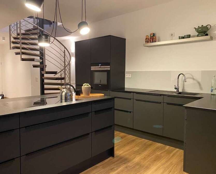Wohnung zum Mieten in Zwickau 1.350 € 134.4 m²