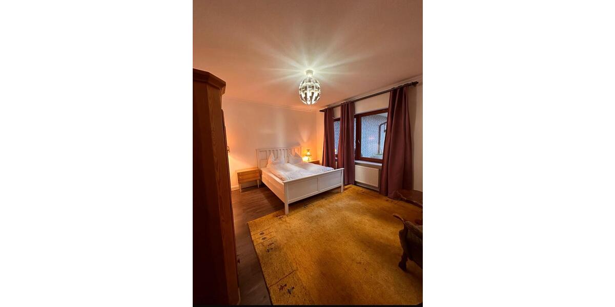 Einfamilienhaus Hanstedt - 12 Zimmer, 400 m&sup2;, 3.500&euro; | Angebot:26181393