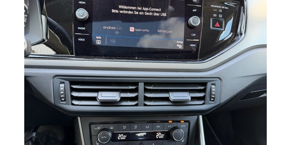 VW Polo 1.0 TSI Sportfahrwerk LED Panorama App Navi 85.014 km 12.499 &euro; Frankfurt 60386