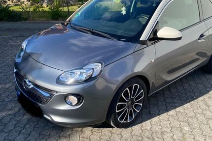 Opel Adam 107.000 km 6.200 &euro; Neustadt an der Donau 93333