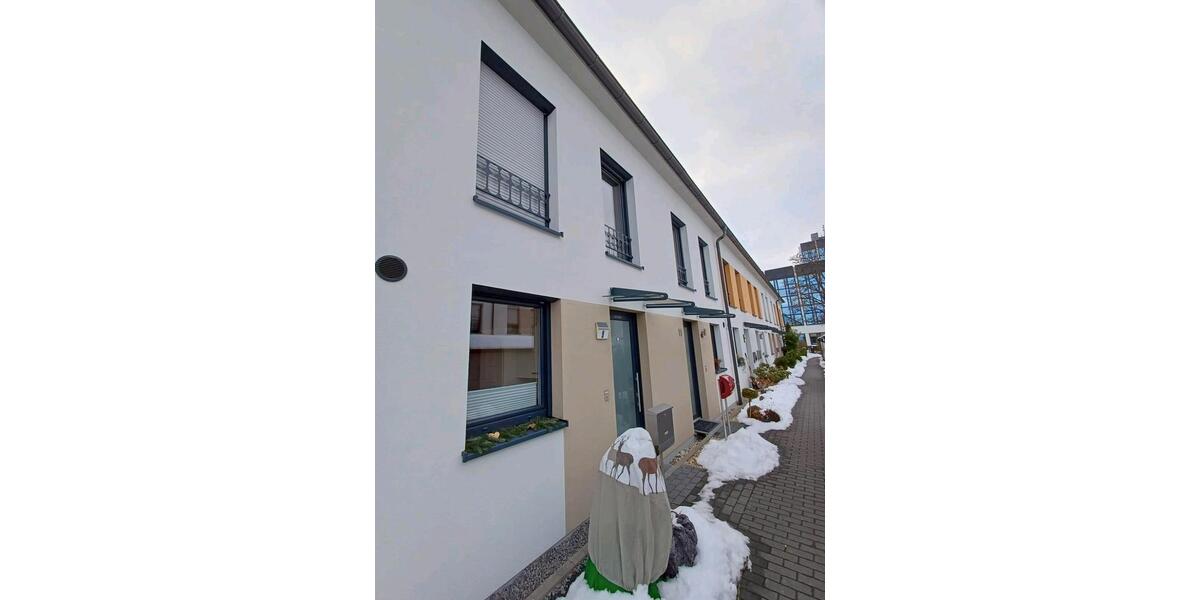 Reihenhaus Bayreuth Bernecker Straße / Insel / Riedelsberg - 5 Zimmer, 145 m&sup2;, 1.400&euro; | Angebot:25126416