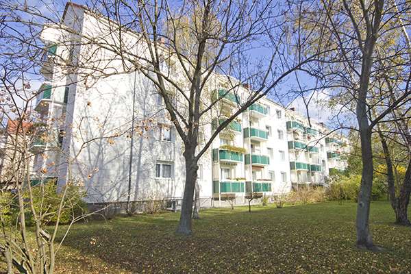 Wohnung zum Mieten in Halle (Saale) 409 € 58.4 m²