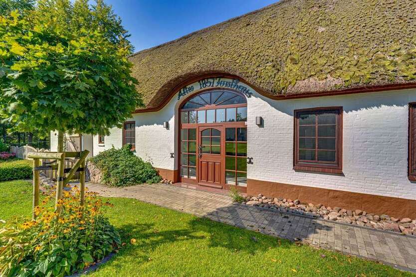 Haus zum Kaufen in Sieverstedt 629.900 € 230.18 m²