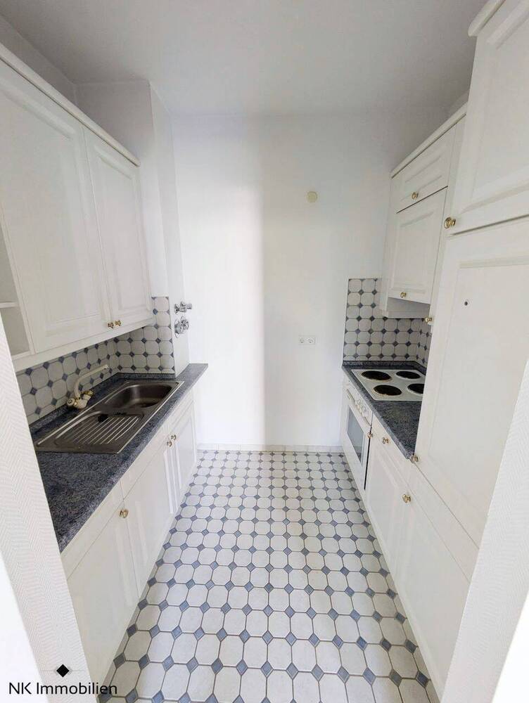 ++ Ihre Chance: charmante, leerstehende 2-Raum Wohnung mit Balkon und Küche in Schloßchemnitz ++