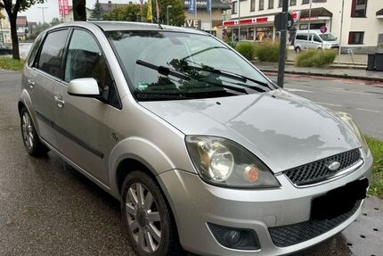 Ford Fiesta 217.000 km 550 &euro; Rosenheim 83026