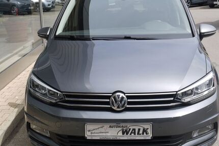VW Touran 124.919 km 19.690 &euro; Pfullendorf 88630