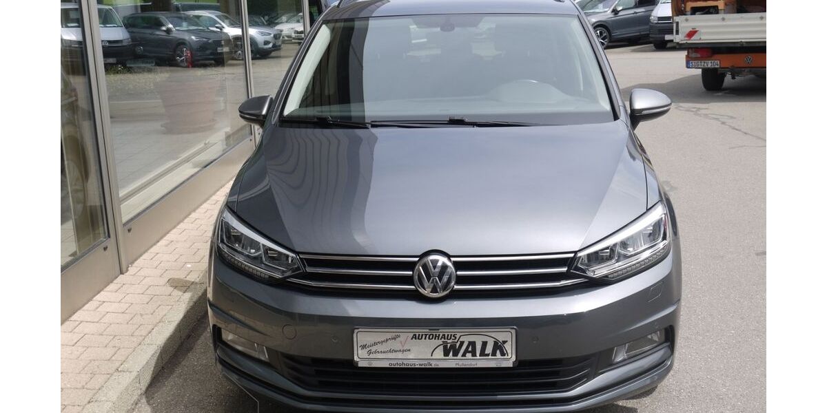 VW Touran 124.919 km 19.690 &euro; Pfullendorf 88630