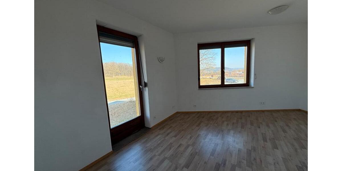 Etagenwohnung Mainleus - 2 Zimmer, 65 m&sup2;, 520&euro; | Angebot:25497499