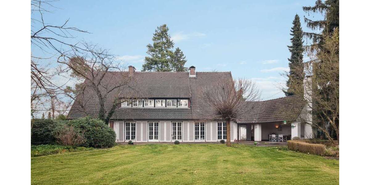 Haus zum Kaufen in Burgwedel 1.780.000 € 295 m² 10 zimmer