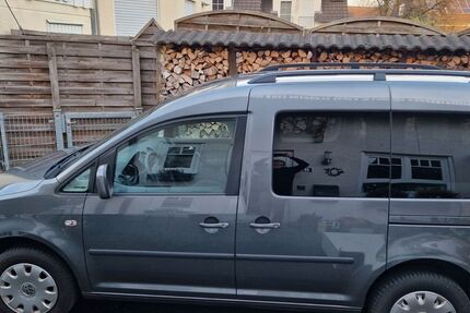 VW Caddy 170.900 km 6.300 &euro; Köln 50735