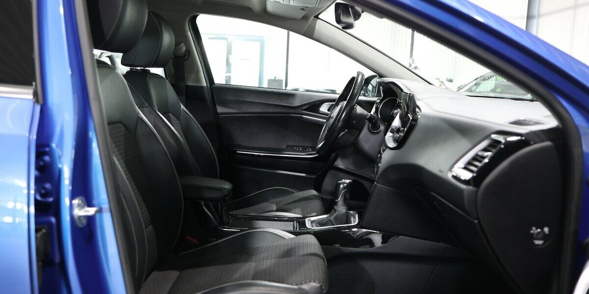 Kia XCeed 1.4 T-GDI LUNCH-X-EDITION / PANORAMA, LED 95.000 km 16.444 &euro; Hamm 59077