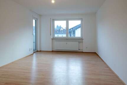 Wohnung Ebersberg - 4 Zimmer, 95 m&sup2;, 1.330&euro; | Angebot:27322021
