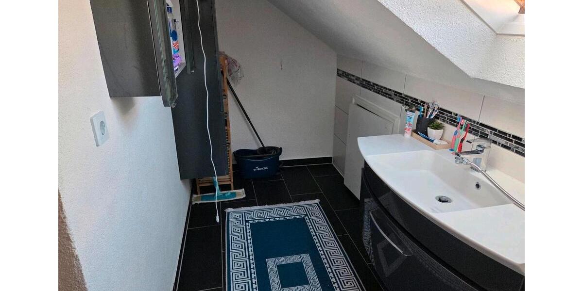 Doppelhaushälfte Villingen-Schwenningen Schwenningen - 8 Zimmer, 164 m&sup2;, 415.000&euro; | Angebot:26374778