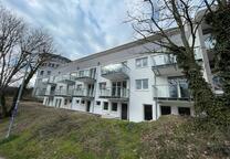 Vier Zimmer Penthouse Wohnung, direkt an der Alb