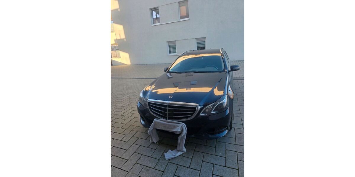 Mercedes-Benz E 300 267.000 km 9.400 &euro; Velten 16727