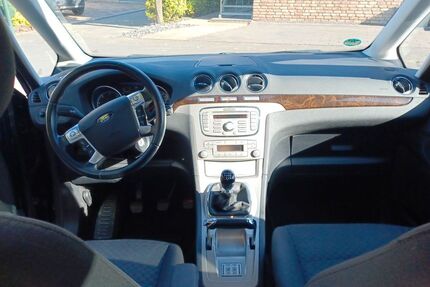 Ford Galaxy 149.300 km 5.900 &euro; Kerpen 50171