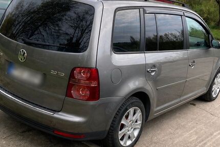 VW Touran 196.200 km 4.900 &euro; Berlin 12689
