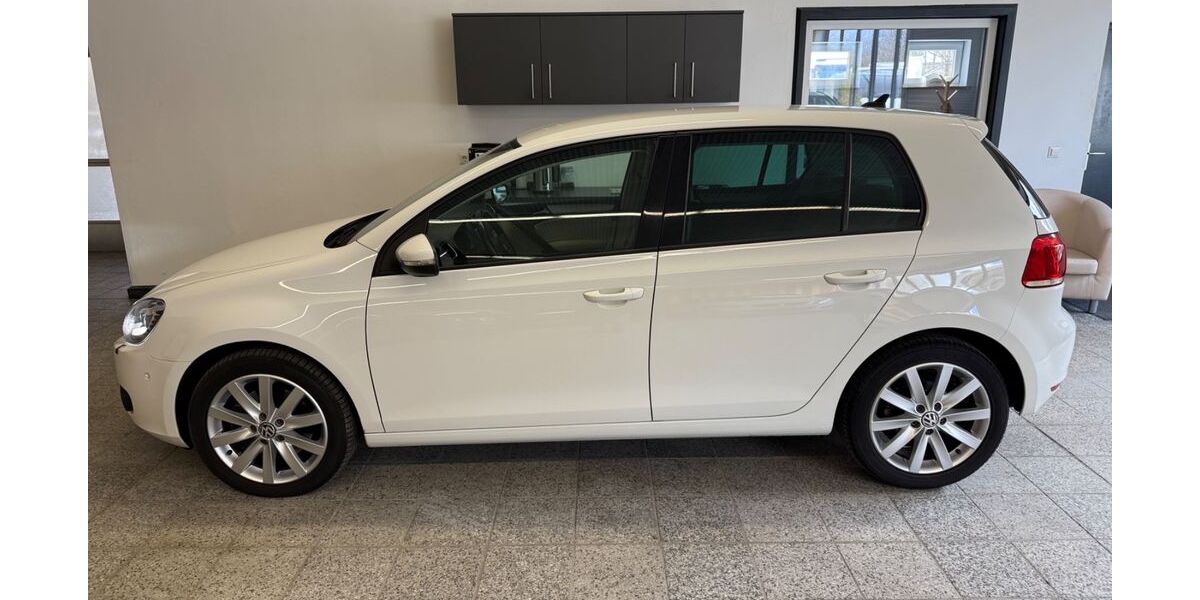 VW Golf 98.000 km 8.490 &euro; Spremberg 03130