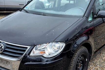 VW Touran 220.000 km 2.300 &euro; Garbsen,Hannover 30827