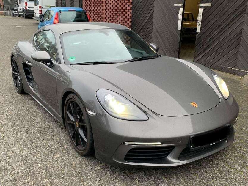 Porsche Cayman 33.000 km 53.718 € Siegen 57072