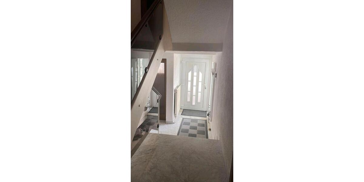Mehrfamilienhaus, Wohnhaus Bad Schönborn - 7 Zimmer, 200 m&sup2;, 1.900&euro; | Angebot:26502569