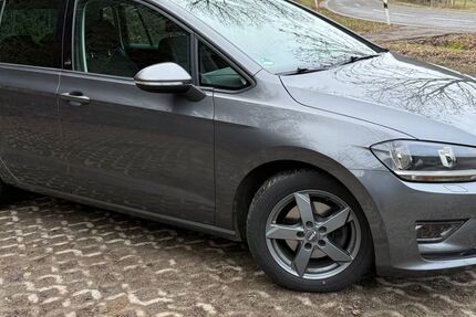 VW Golf Sportsvan 137.000 km 10.699 &euro; Schuld 53520