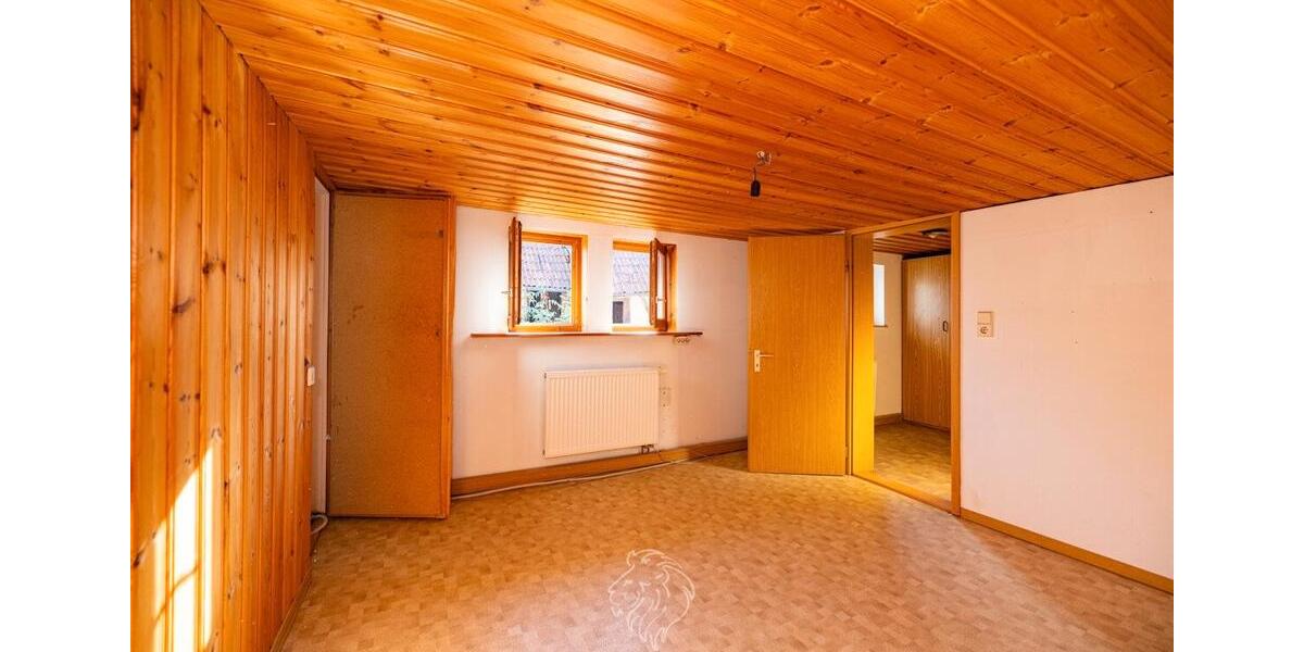 Einfamilienhaus Bad Königshofen im Grabfeld - 7 Zimmer, 140 m&sup2;, 158.000&euro; | Angebot:26038920