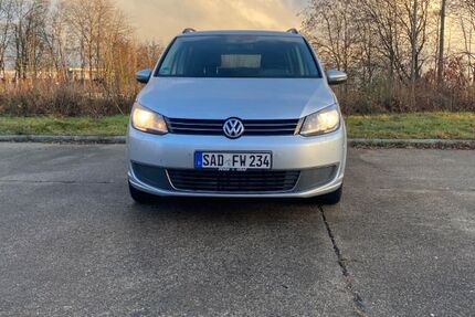 VW Touran 296.115 km 4.700 &euro; Maxhütte Haidhof 93142