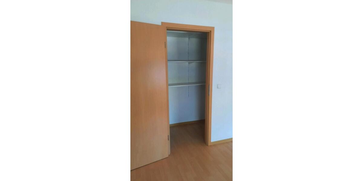 Etagenwohnung Nuthe-Urstromtal Urstromtal - 4 Zimmer, 95 m&sup2;, 105.000&euro; | Angebot:27521372