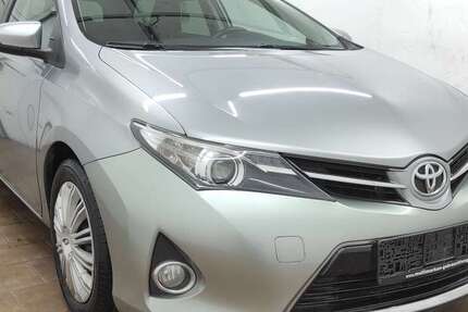 Toyota Auris 194.999 km 4.199 &euro; Bickenbach 64404